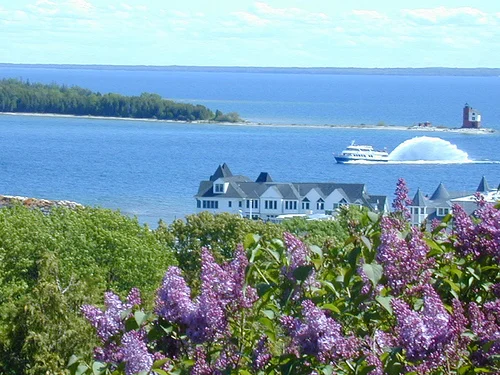 Image source: http://www.mackinacblog.com/?p=132