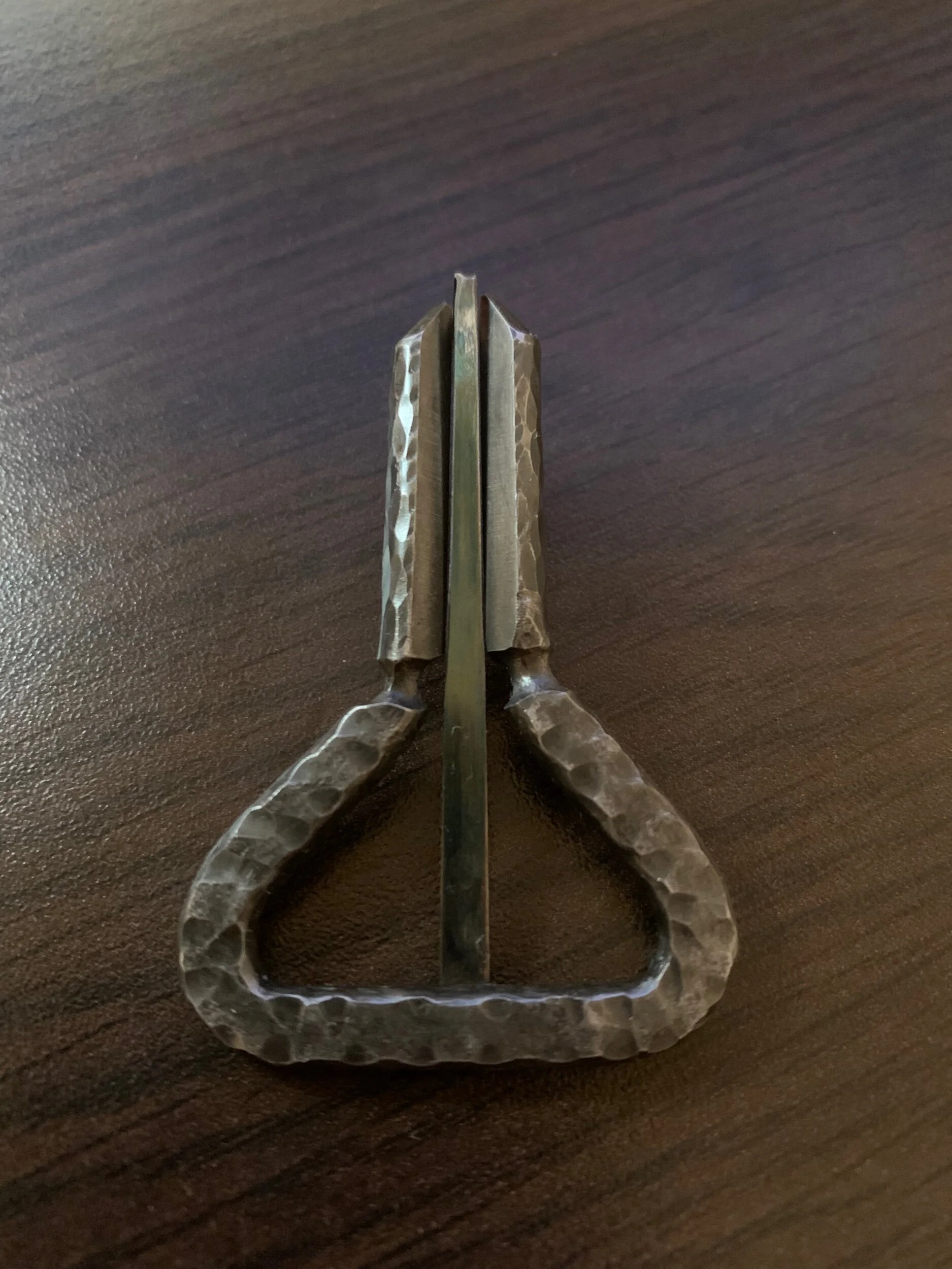 DB261BF4-0871-4E1A-9B3B-E84E7F872646