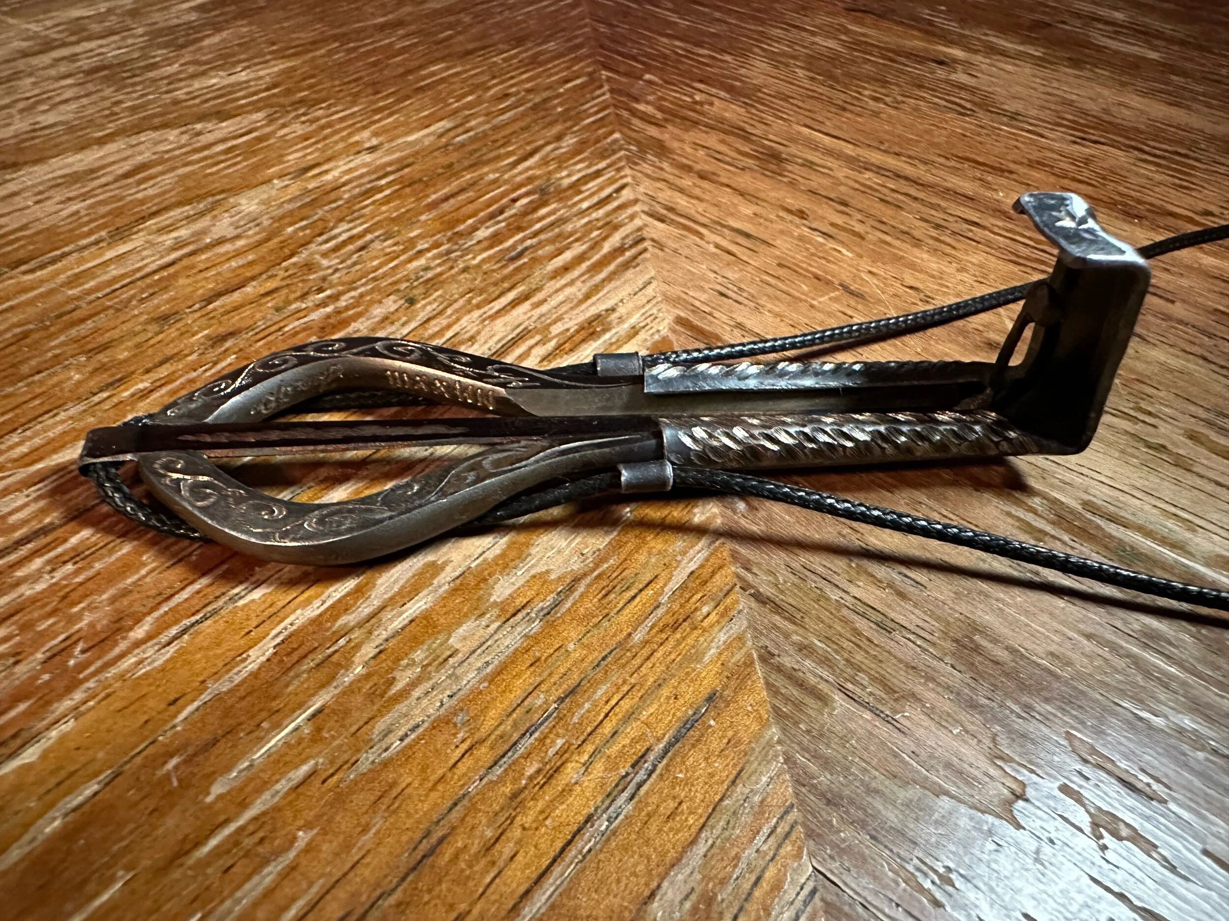 9516A776-2AEA-45D0-8100-458677FEC2DD