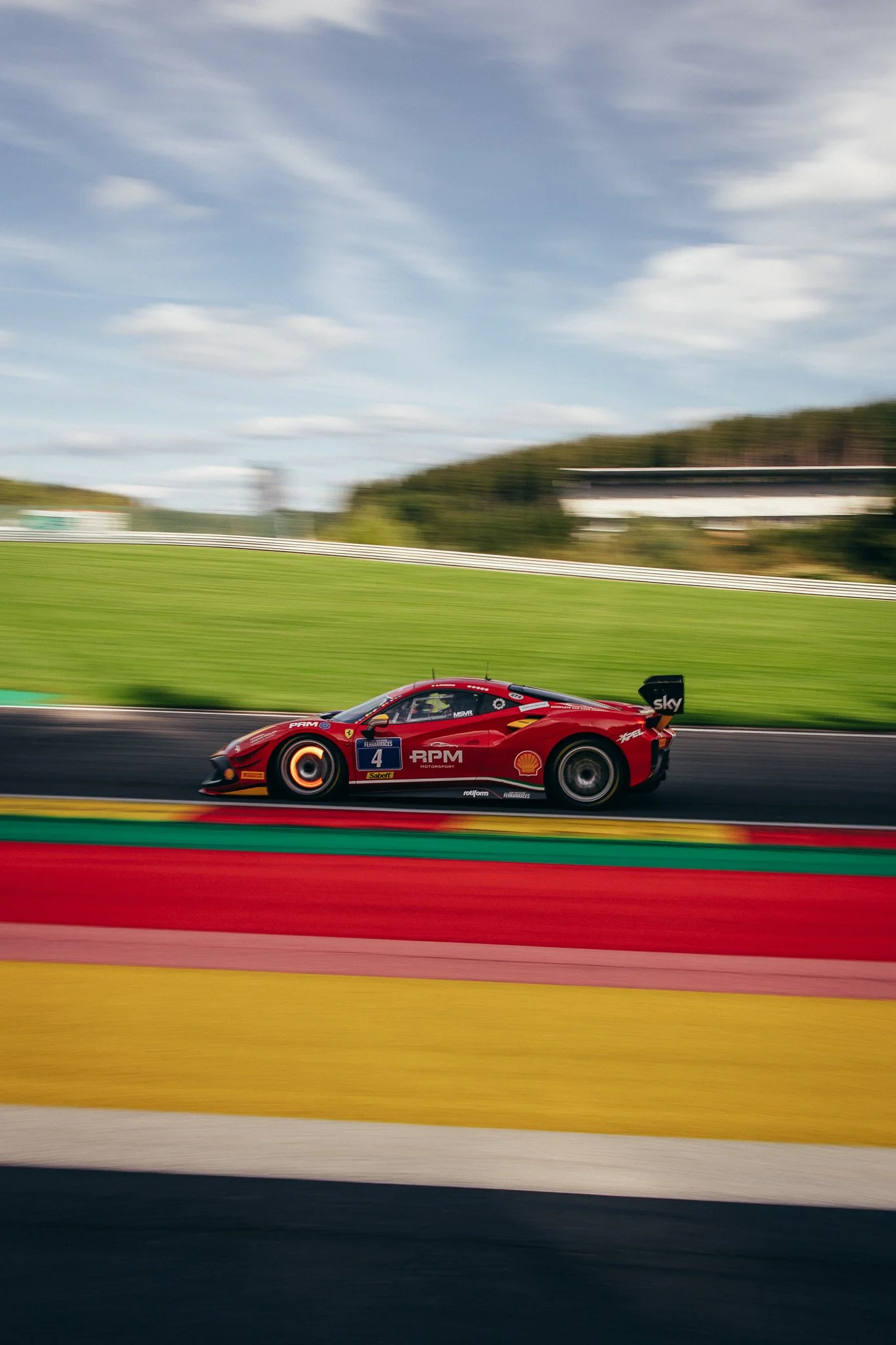 Ferrari Challenge Day 1-320.JPG