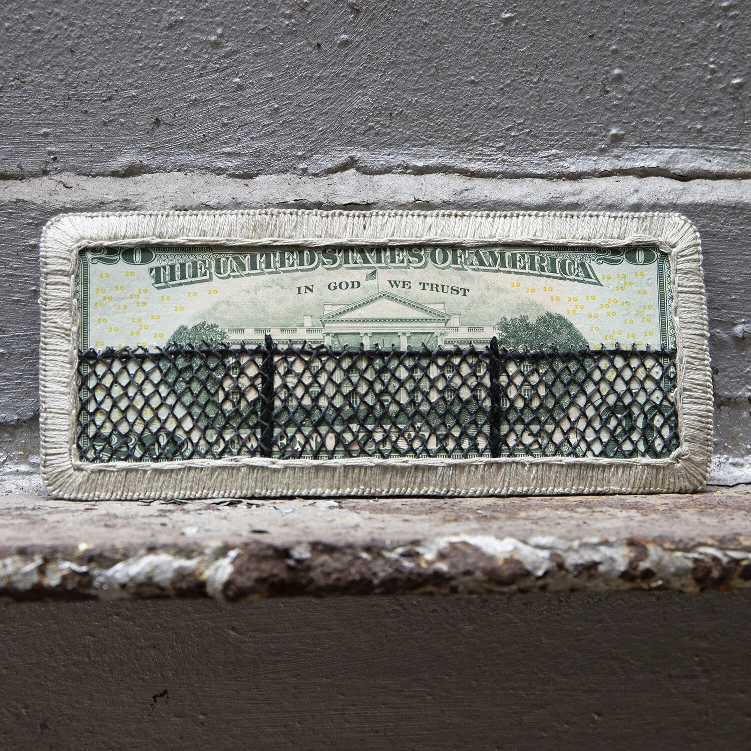 WhiteHouseChainLinkBlack_SQ_1500px.jpg