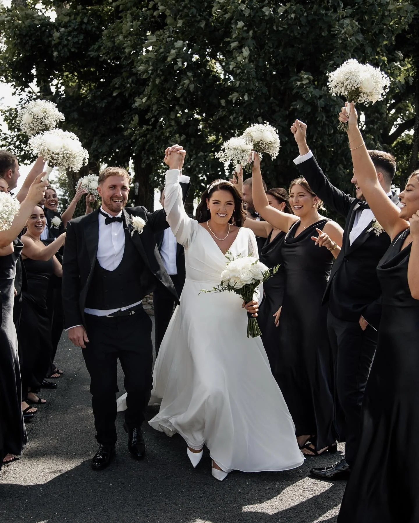 Some previews from Kirstie and Christopher’s big day at GGs Yard in Scotland! What an amazing day to capture, a massive thank you to @joboultonphotography for working alongside me as my photographer! 
-
-
Suppliers:
Venue / @ggsyard.co.uk
Video