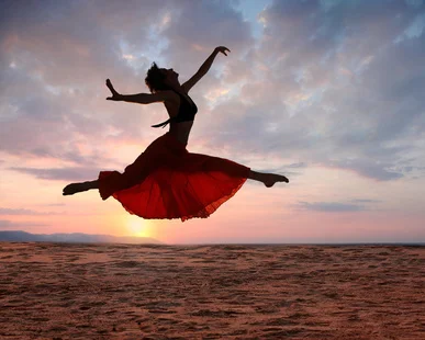 woman_dancer_leap.jpg
