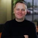 ray_author_headshot_rs_2018.jpg