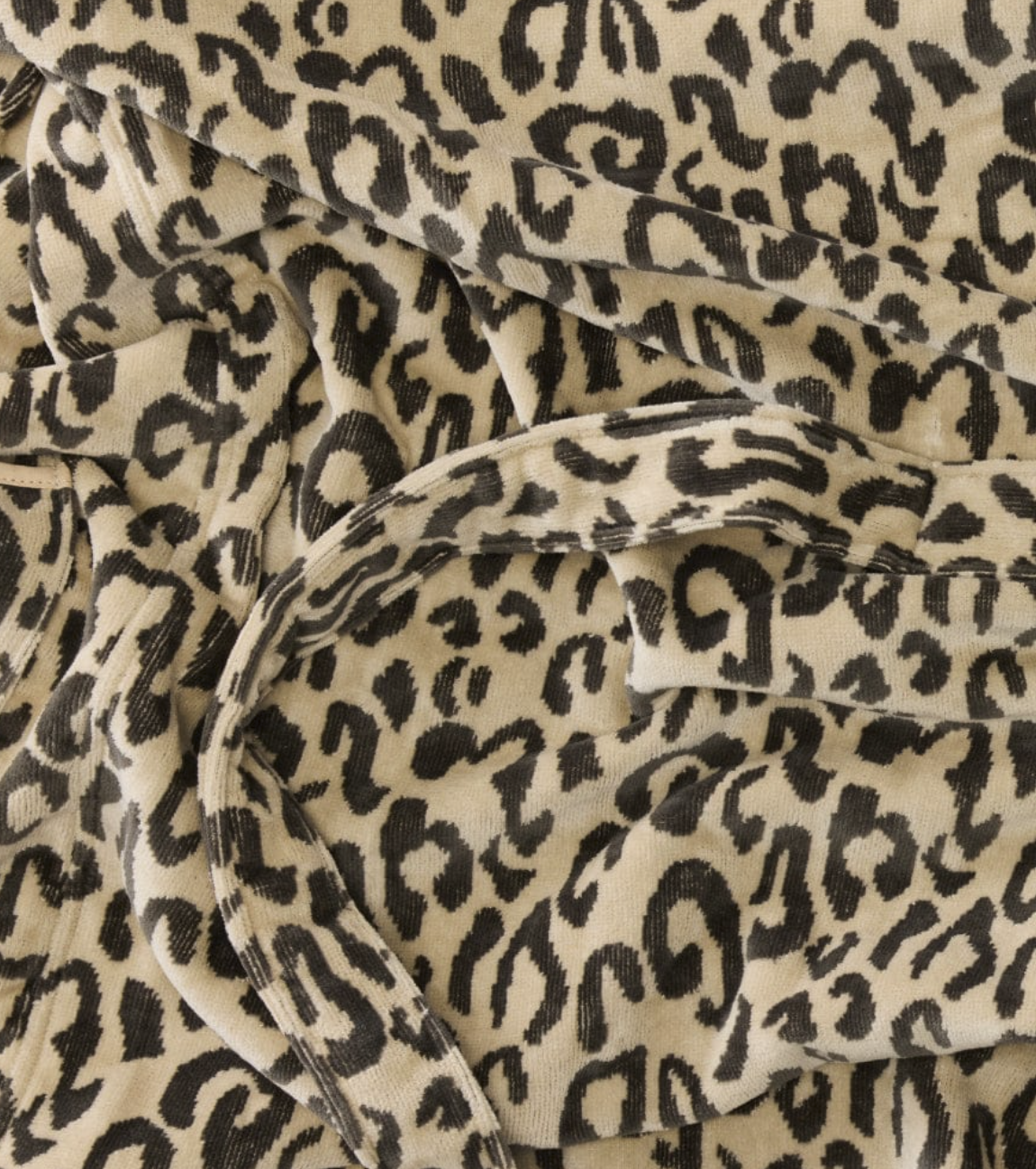 LEOPARD PATTERN