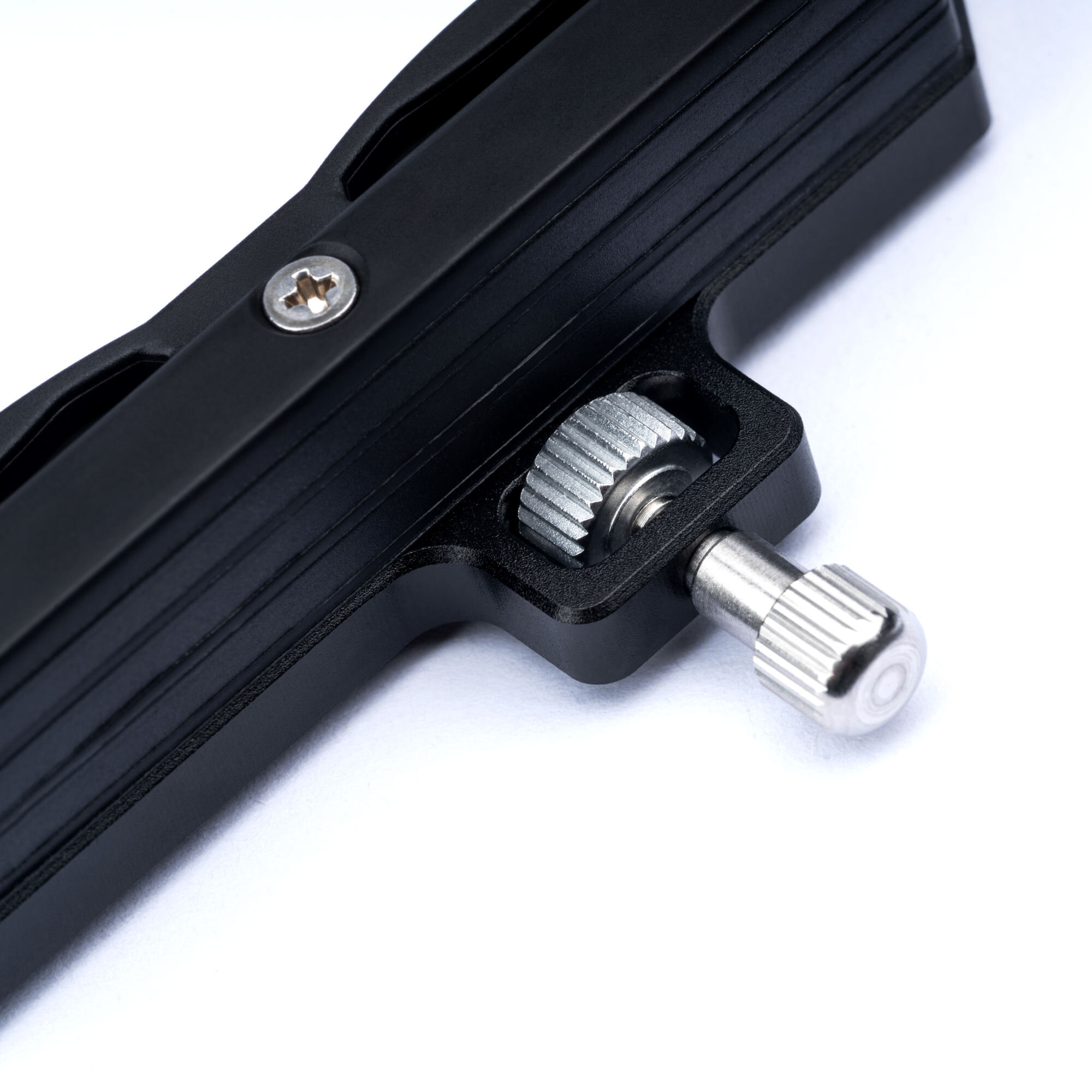 V7-Lock-Front.jpg,