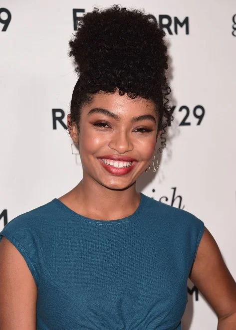 yara-shahidi-at-grown-ish-premiere-in-los-angeles-12-12-2017-4.jpg