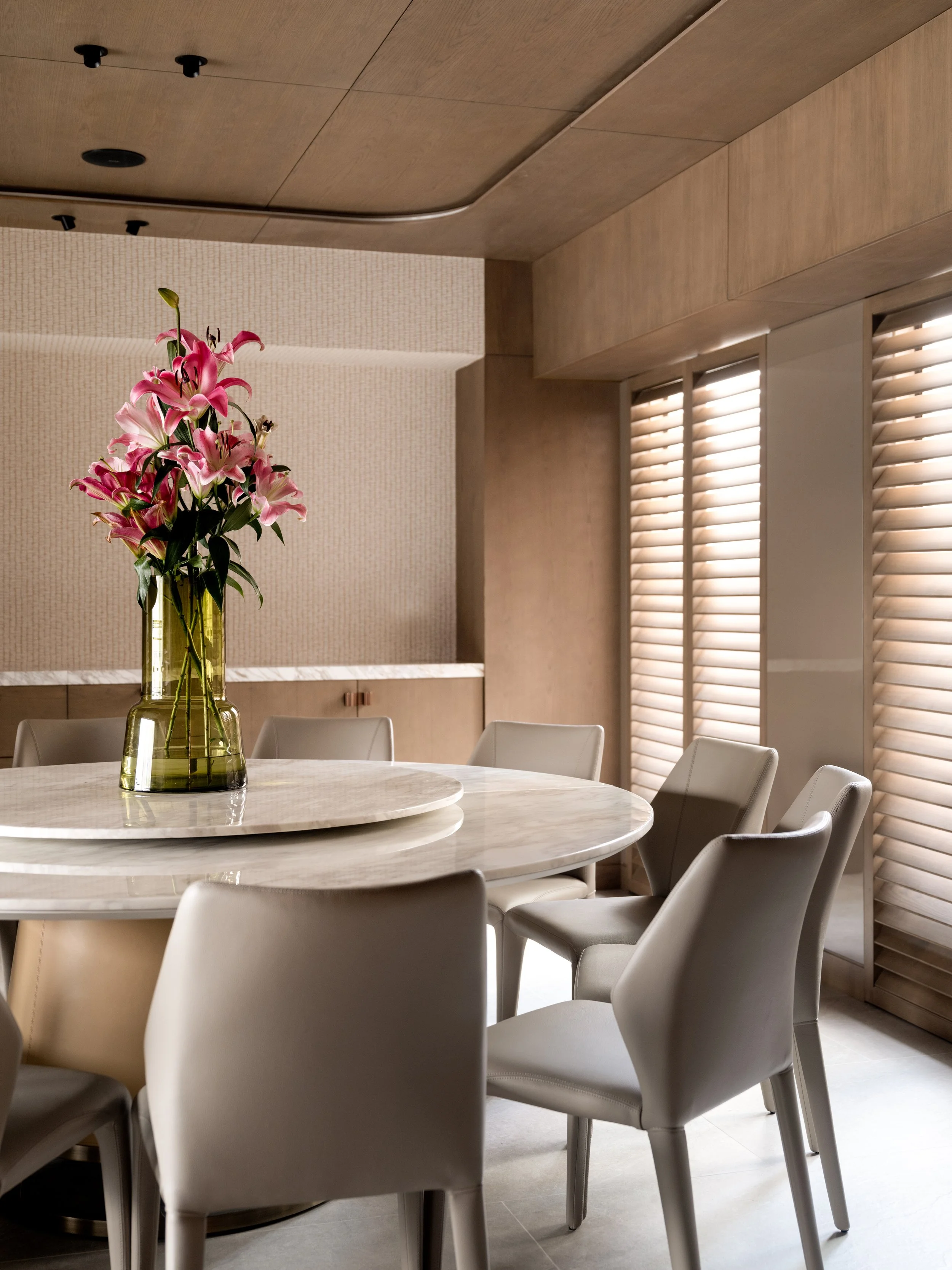 20260401_Samantha So_Upward_0052_v2.jpg