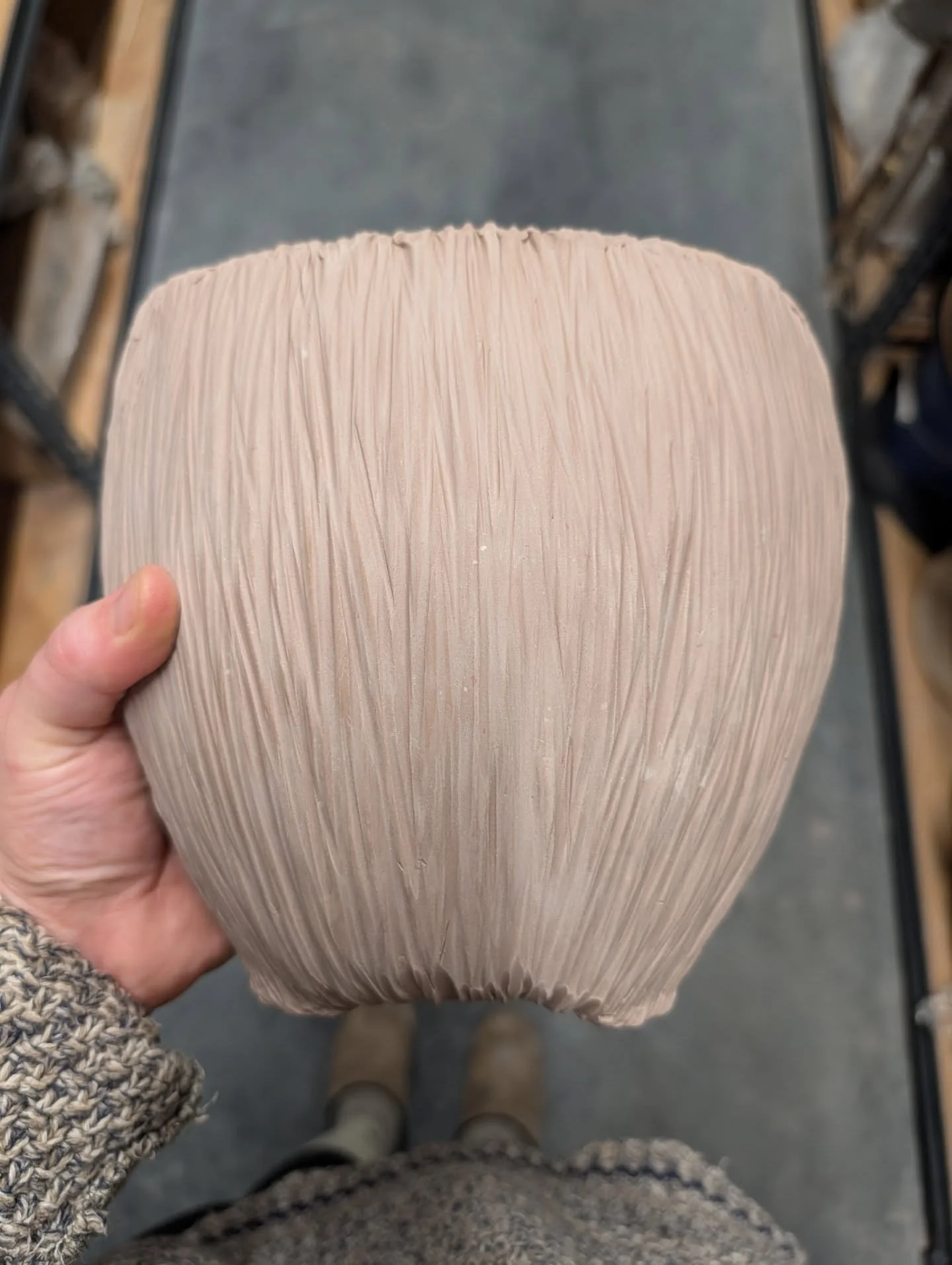 Cute lil seed pod inspired vase for your ocular orifices 👀 
XO