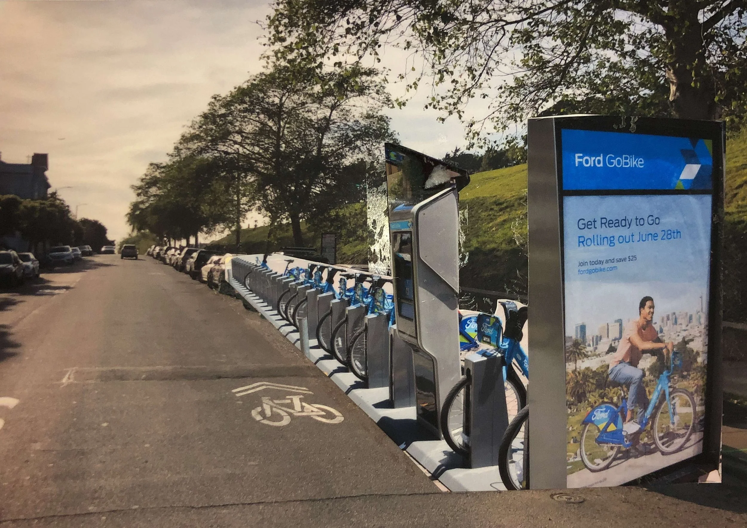 The corner of Clay and Steiner where the Ford GoBike Station is proposed.