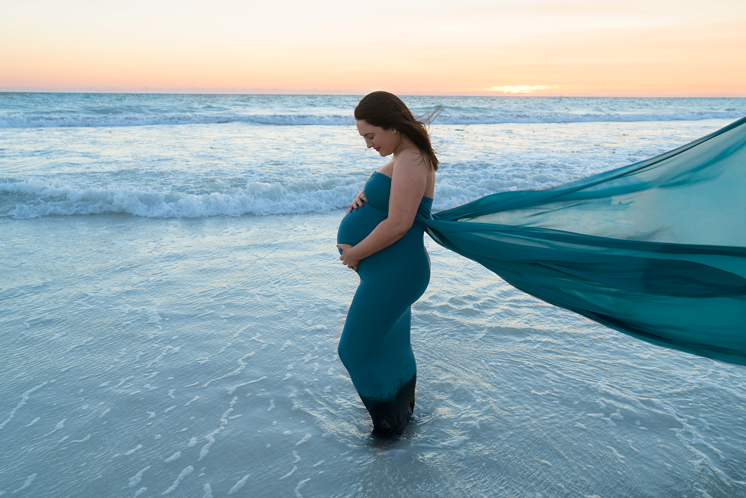 Perth Beach Maternity Photo Shoot