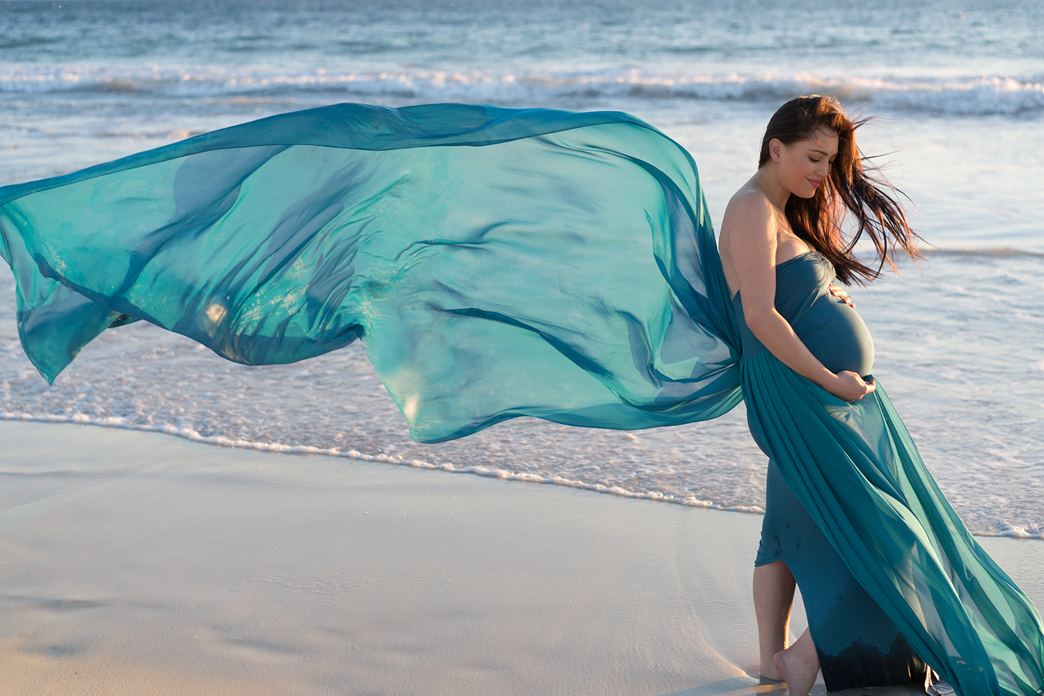 Perth Beach Maternity Photo by KTJ Photography
