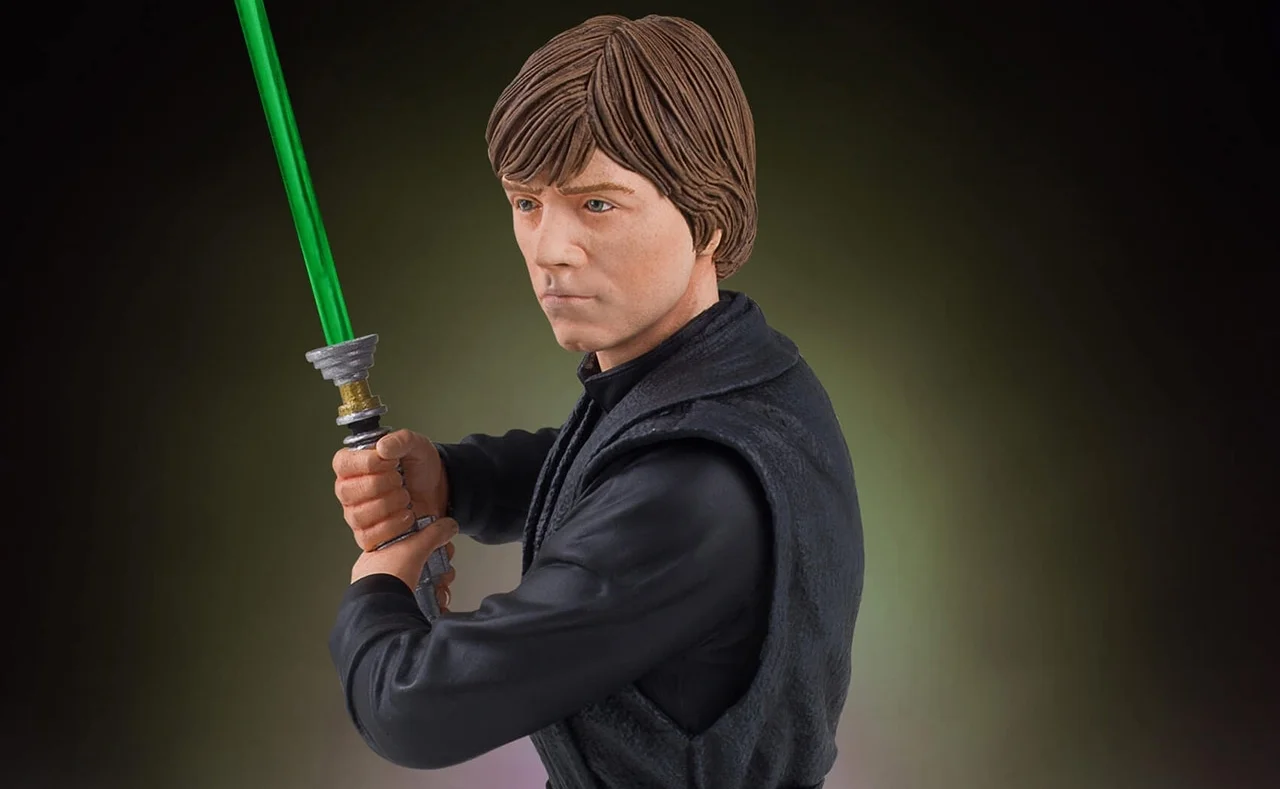 Exclusive Look at Gentle Giant's Limited Edition Luke Skywalker Mini Bust