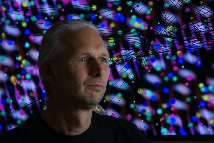 Canto Ostinato op vier virtuele vleugels in FAM