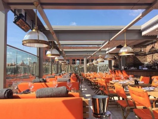 Operas GLAMOROUS rooftop terrace