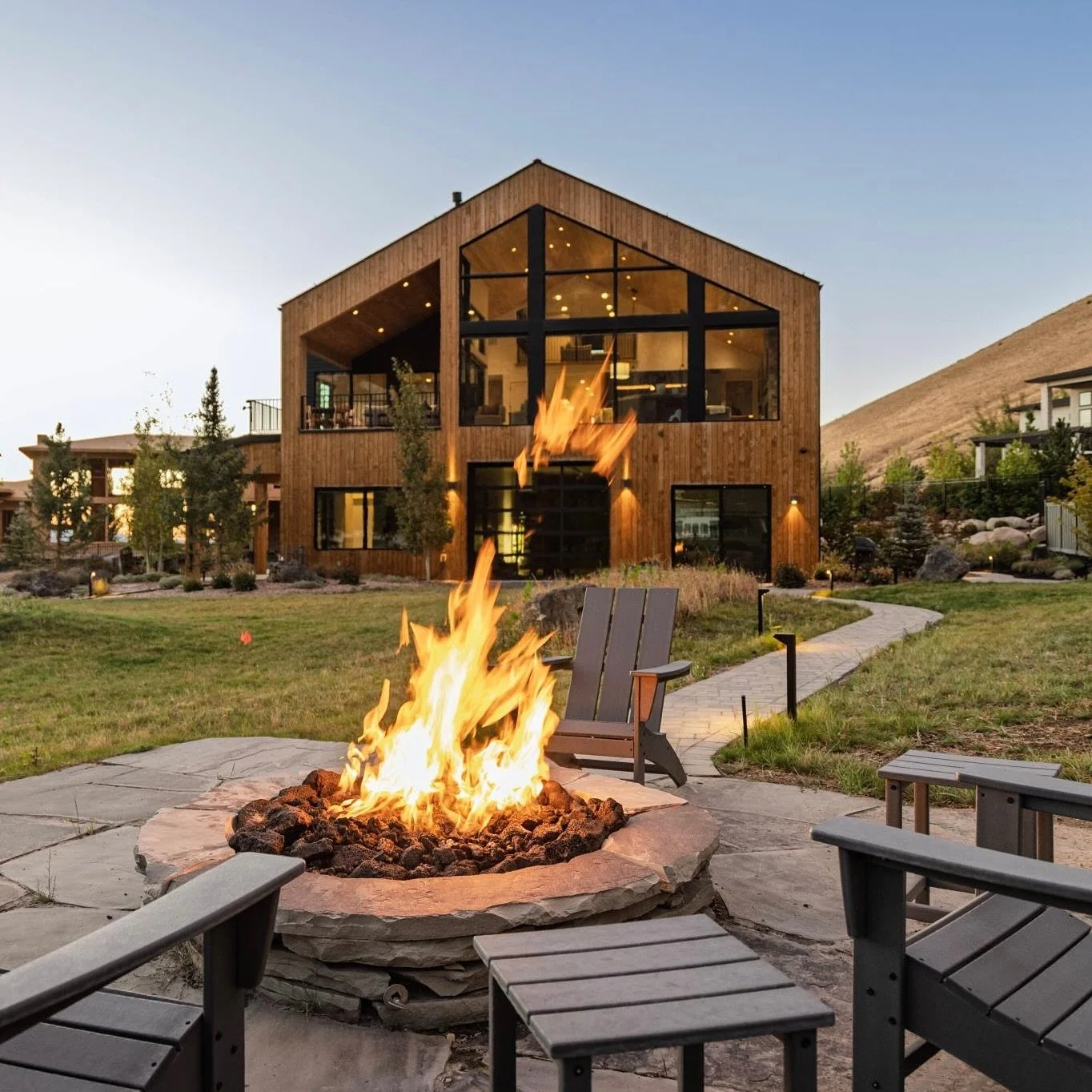 Golden hour at theBARNDO project. We love the swing seasons in Utah. Winter will come soon a but give me all the fall fun. 

Architect: @hebdonstudios 
Build: @thebiltmoreco 
Project: @utahmodernbarnbuild