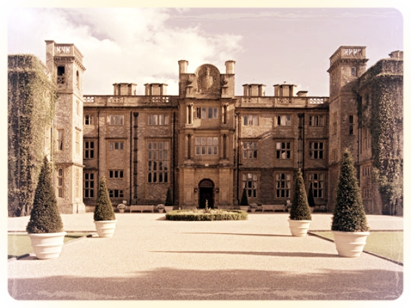 Eynsham Hall.jpg