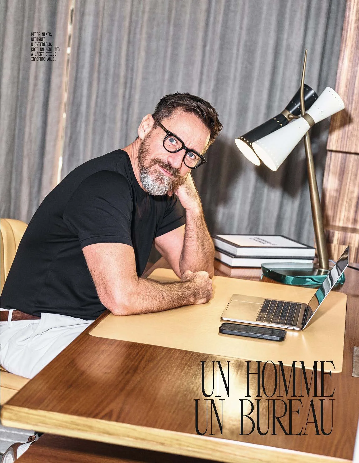 Dans le bureau de Peter Mikic - Pages_Page_2.jpg