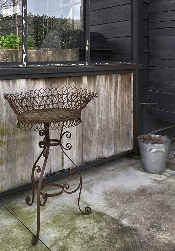 wire planter.jpg