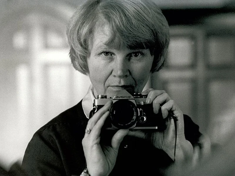 jane-bown-self-portrait-c1986 800x600.jpg