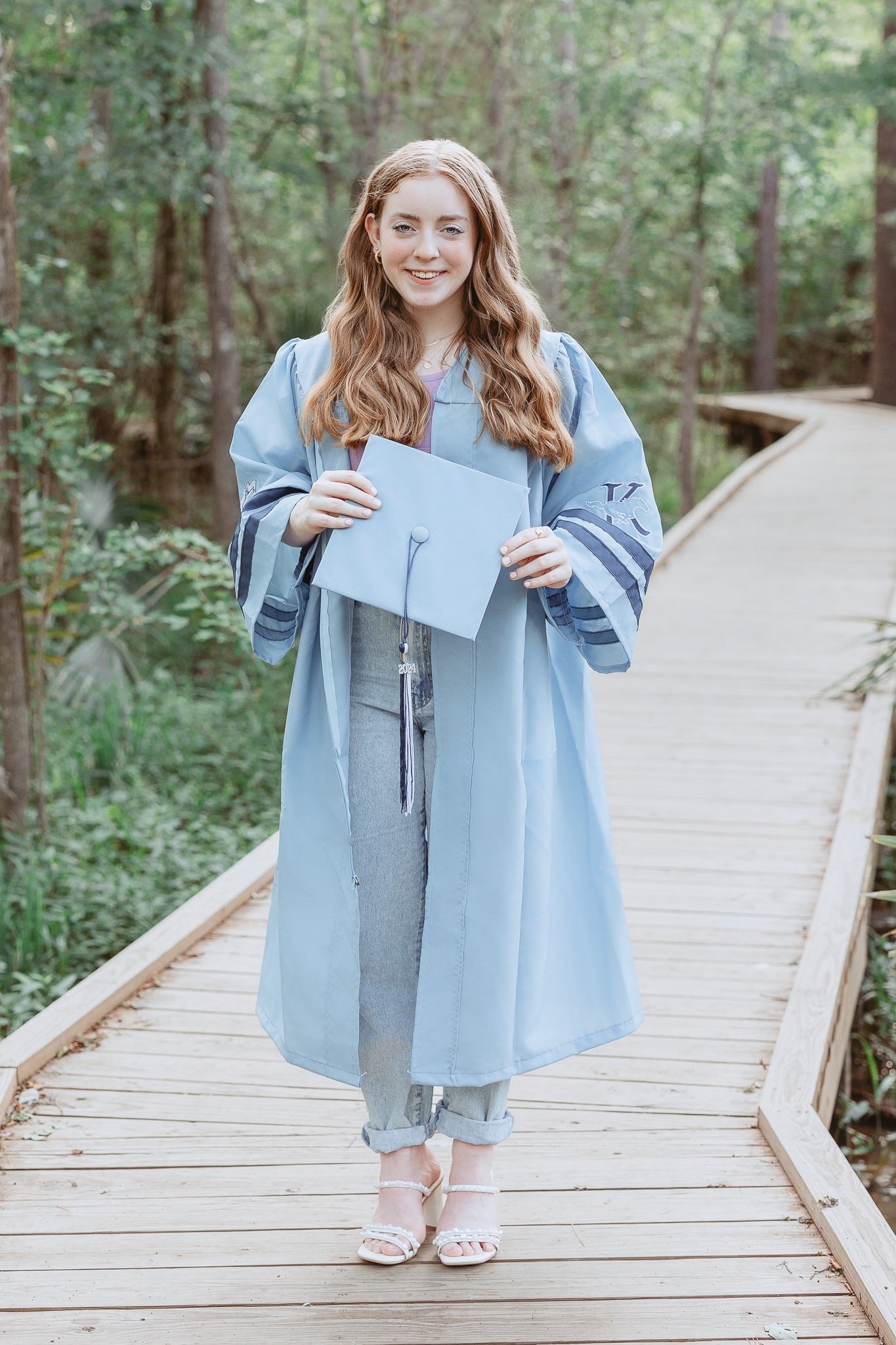 Lily senior cap and gown kingwood east end park