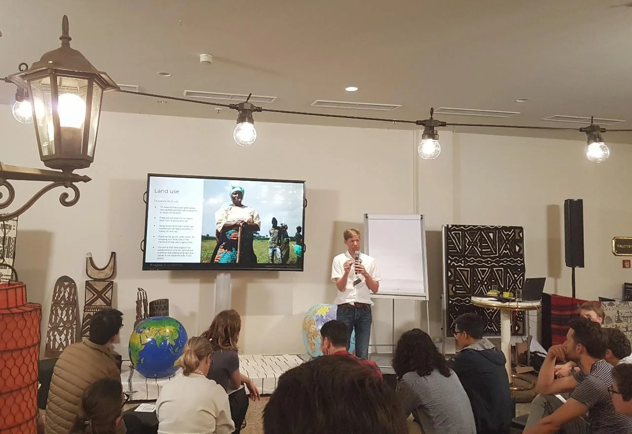 Green Stand, an organization dedicated to forest restoration, gives a presentation at the GLF Learning Café / Photo: Chelsea Jones, TMG Research gGmbH