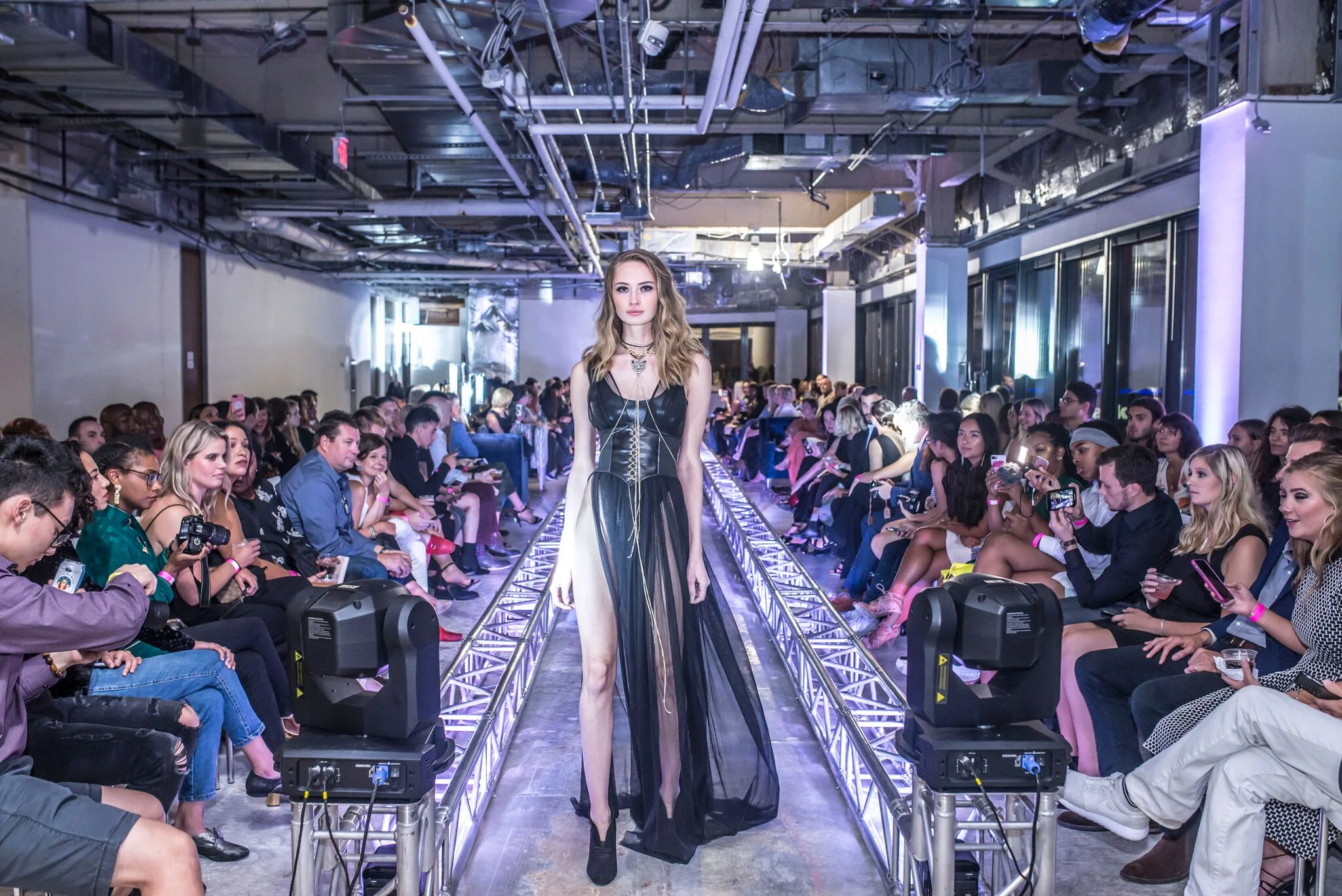 PINNACLE a 360° Fashion Experience 