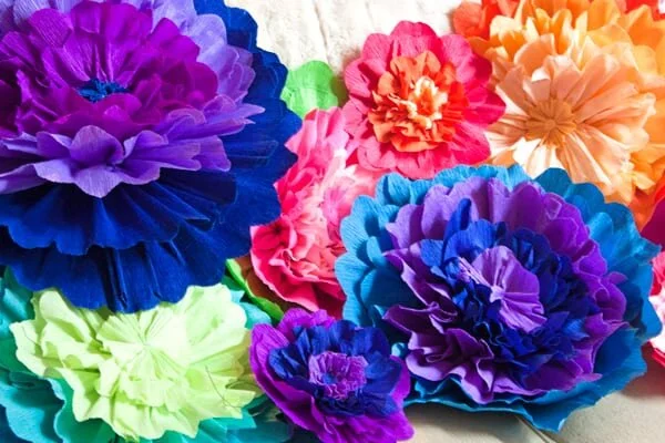 Creativity&nbsp;&nbsp;DIY Paper FlowersOk, mine obviously didn't turn out as perfectly beautiful as the ones shown above, but making these paper flowers is actually harder than it seems.  I linked a step by step tutorial with video assistance on how…