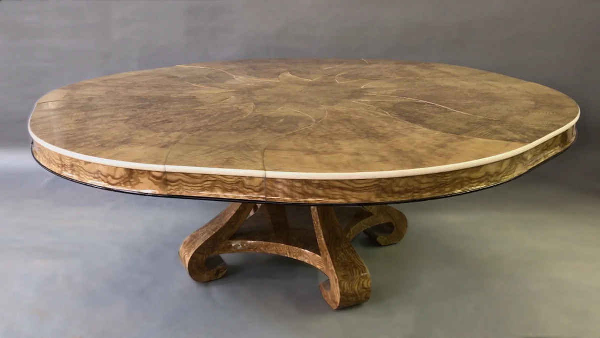 Olive_Burl_Open.jpg