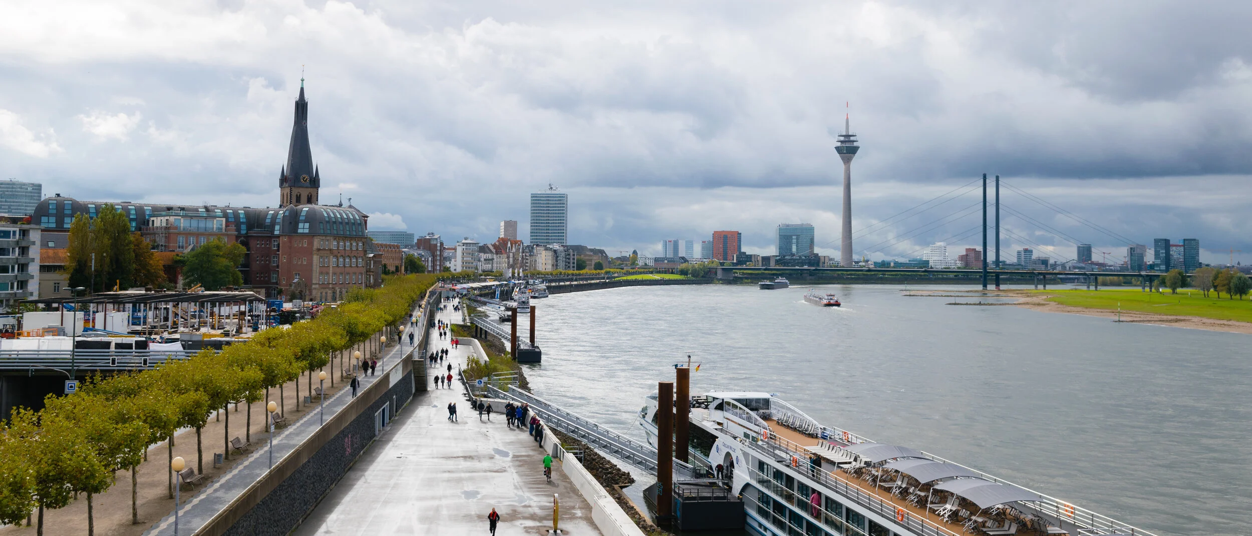 Düsseldorf_Panorama.jpg