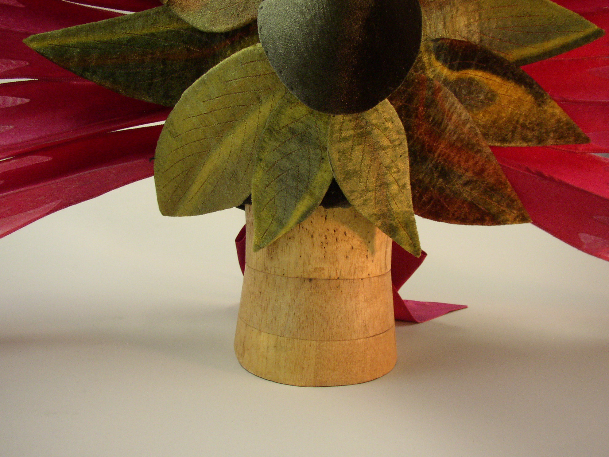 daisy_hat_back_detail_7.jpg