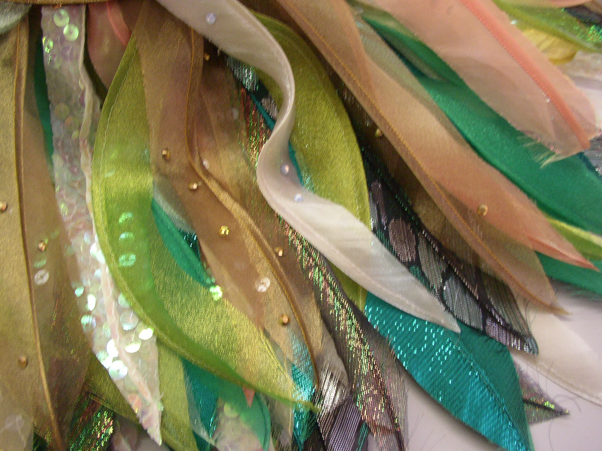 tendrils_detail_1.jpg