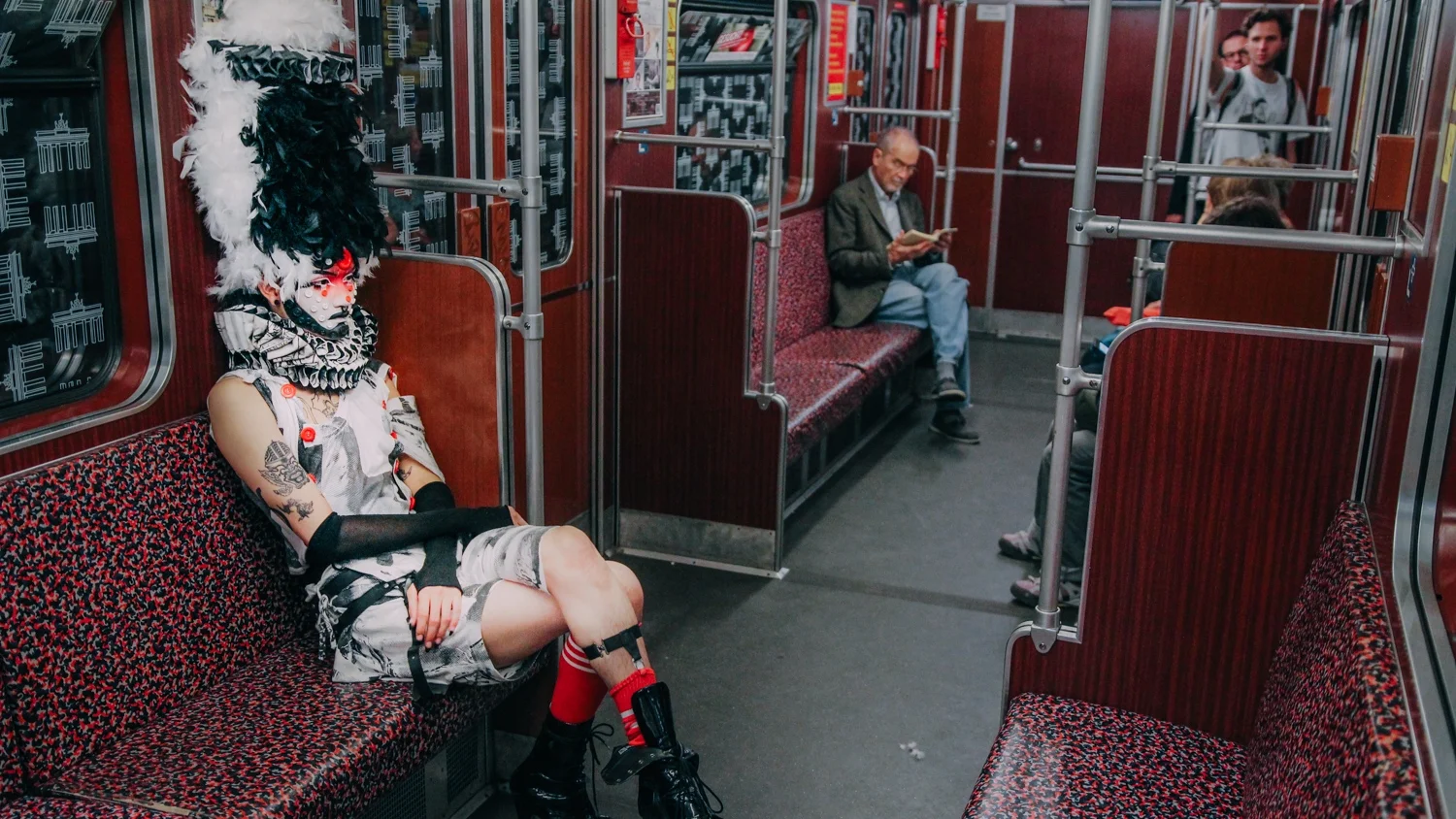 hungry-drag-queen-artist-berlin.jpg