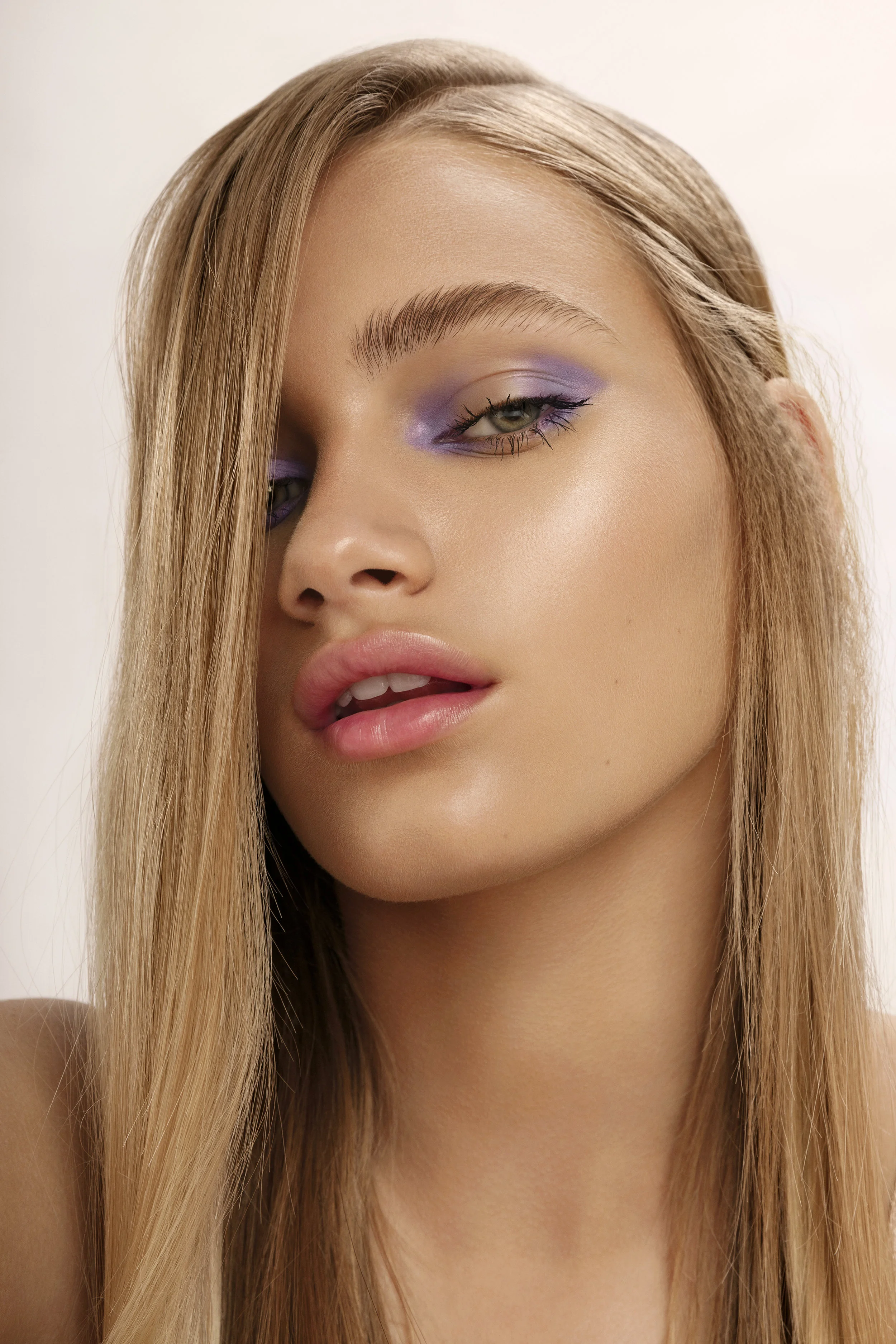 Look1 ines.jpg