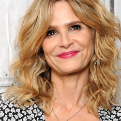 Kyra Sedgwick “I’ve never felt better since doing Dr. Lipman’s Cleanse. I’m sleeping better and my skin really glows.”