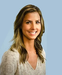 Courtney Blatt 250x300.jpg