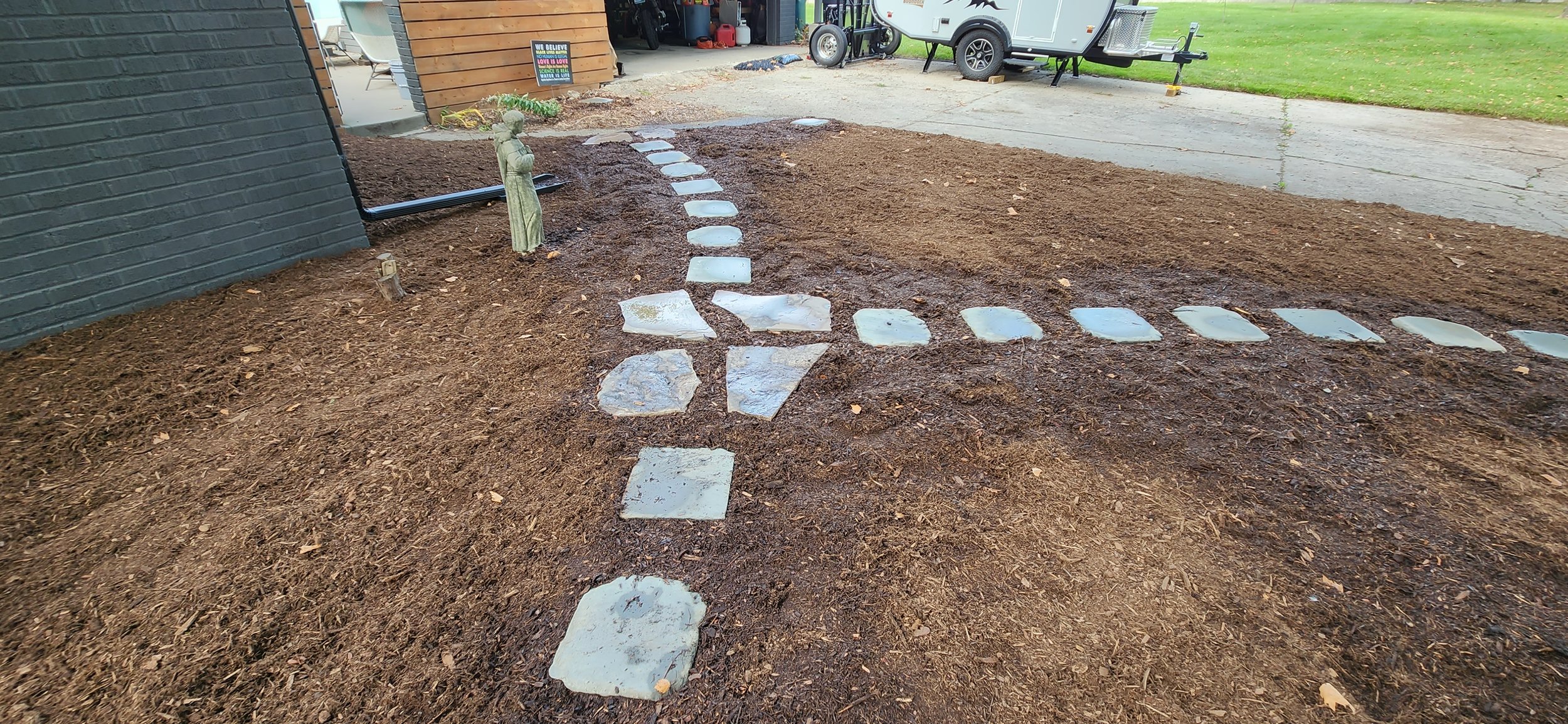 Pathway. Mulch prep.