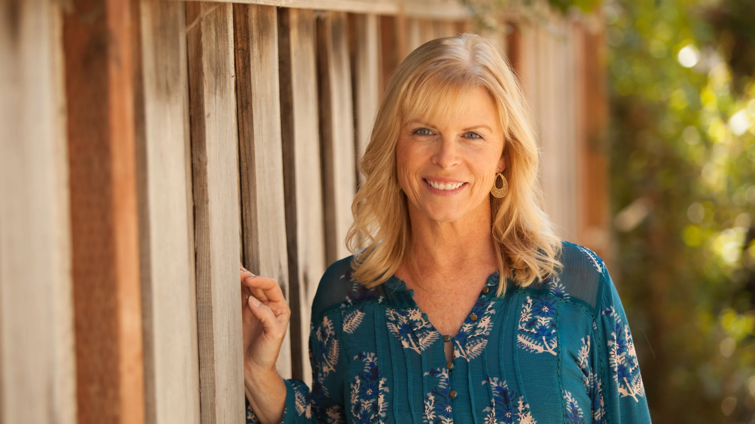 susan-author-banner-about.jpg