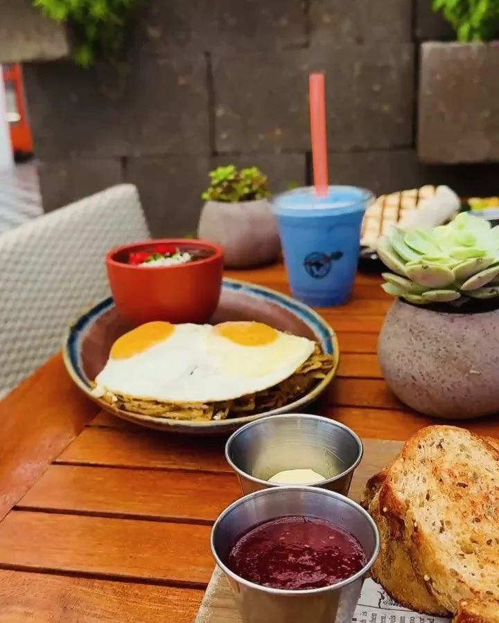 Brunch is calling! ☀️✨

Join us for breakfast made with love and full of flavor!
Mon&ndash;Fri: 8&ndash;11am ☕️🧇
Sat&ndash;Sun: 9&ndash;3pm 🥛🍳

Whether you&rsquo;re dining in or grabbing to-go, we&rsquo;ve got your morning covered!

#eatrightously