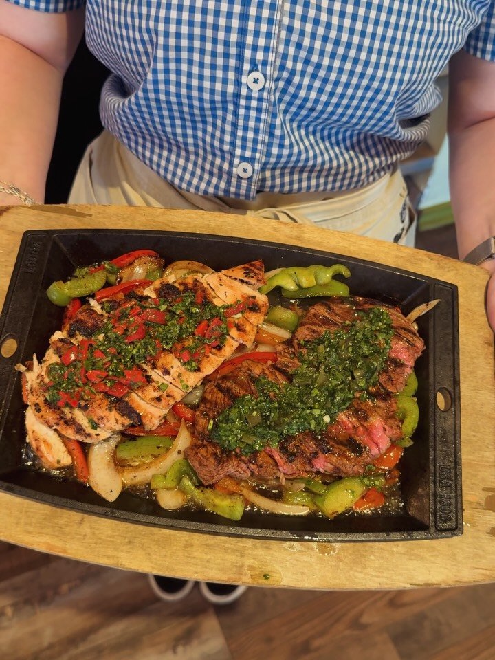 It&rsquo;s that time of year again! 🤠🔥

The Fort Worth Stock Show &amp; Rodeo starts today! 🎡🐂

Come celebrate with sizzling fajitas and tasty drinks this weekend ✨

🍻 Happy Hour 🍻
 2pm to 5pm 

🌮 Eat Fajitas 🌮
 5pm to 9pm 

See yall soon! 🤠