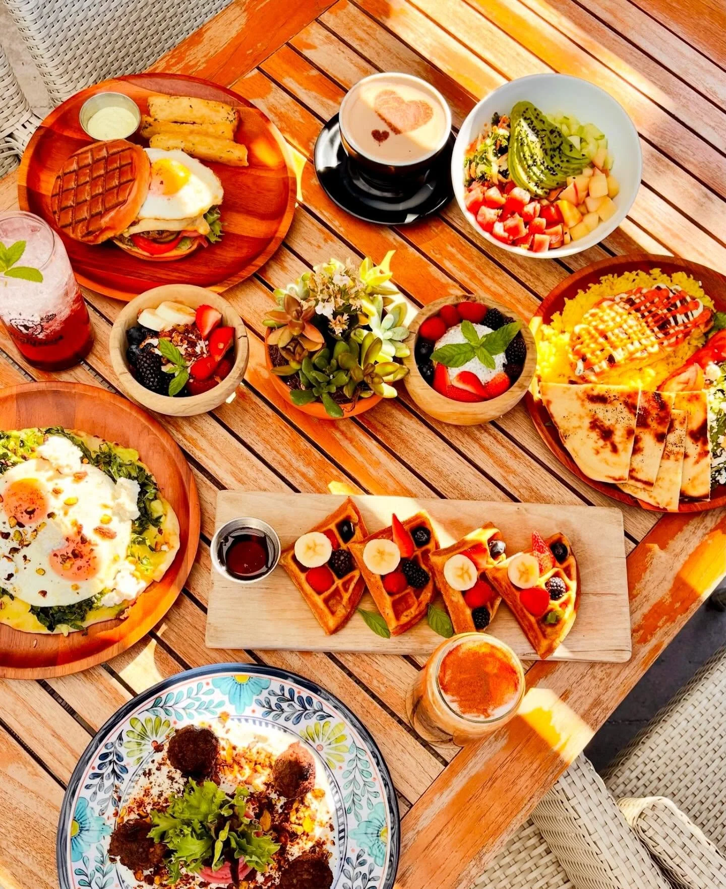 WE ARE OPEN TODAY WITH LIMITED MENU AND HOURS&hellip;.Stuck inside making questionable food decisions? Same. We&rsquo;re back open and firing on all cylinders with sizzling fajitas, salted margaritas, smoothies, hot coffee, and all things righteous. 