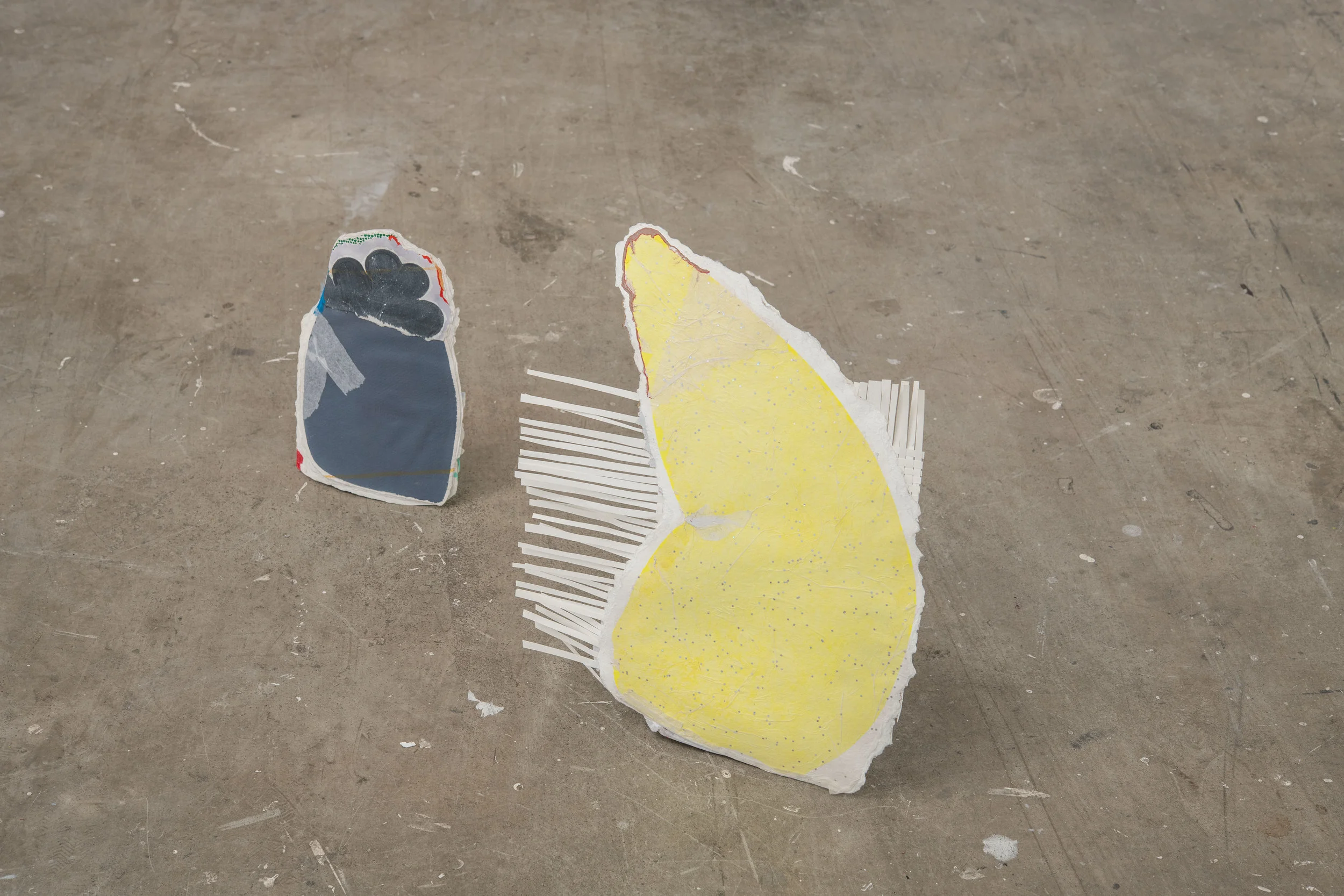 Ground (grey drawing) / Ground (yellow drawing)