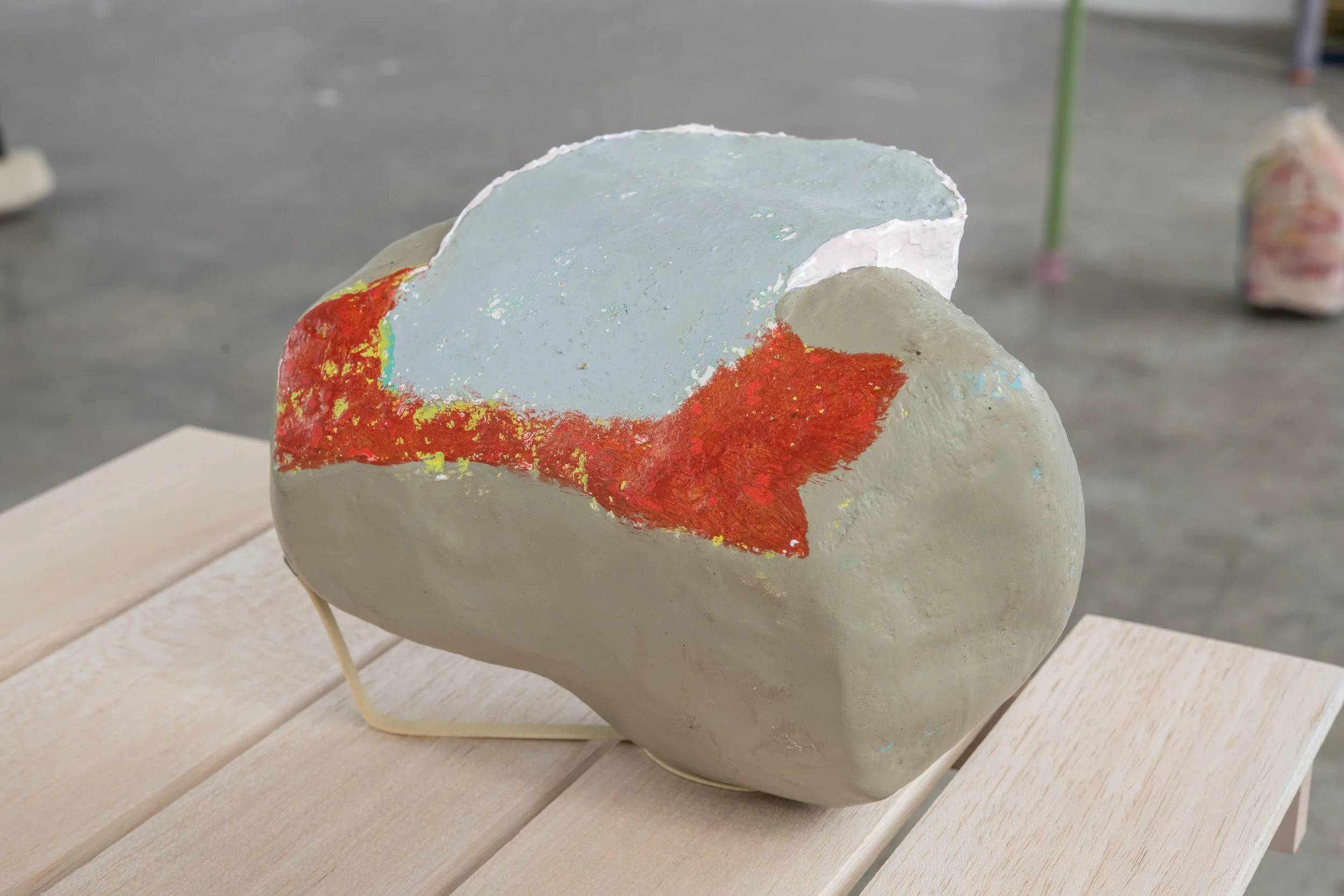Stanza 4 papier-mache, steel