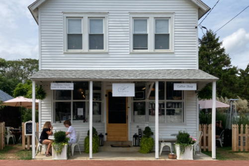 Creperie de la Mer, 210 Beach Ave., Beach Haven