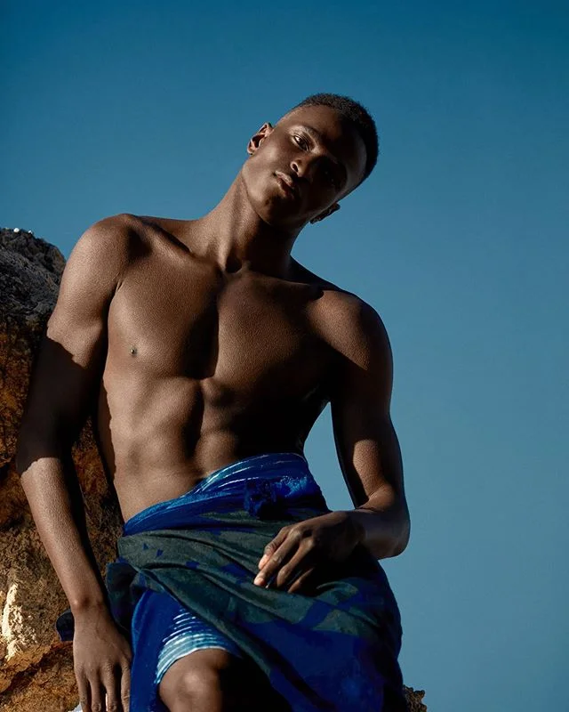 BANJUL LEMENE
💥@tafamodel for @lofficielhommesua
by @hellopedroberaldo. 📷
Cretive direction by @danirull.
Retouch by us✨
#lofficiel #magazine #fashionphotography #editorial #diormakeup @trafficmodels #fashioneditorial #retouch #digitalart