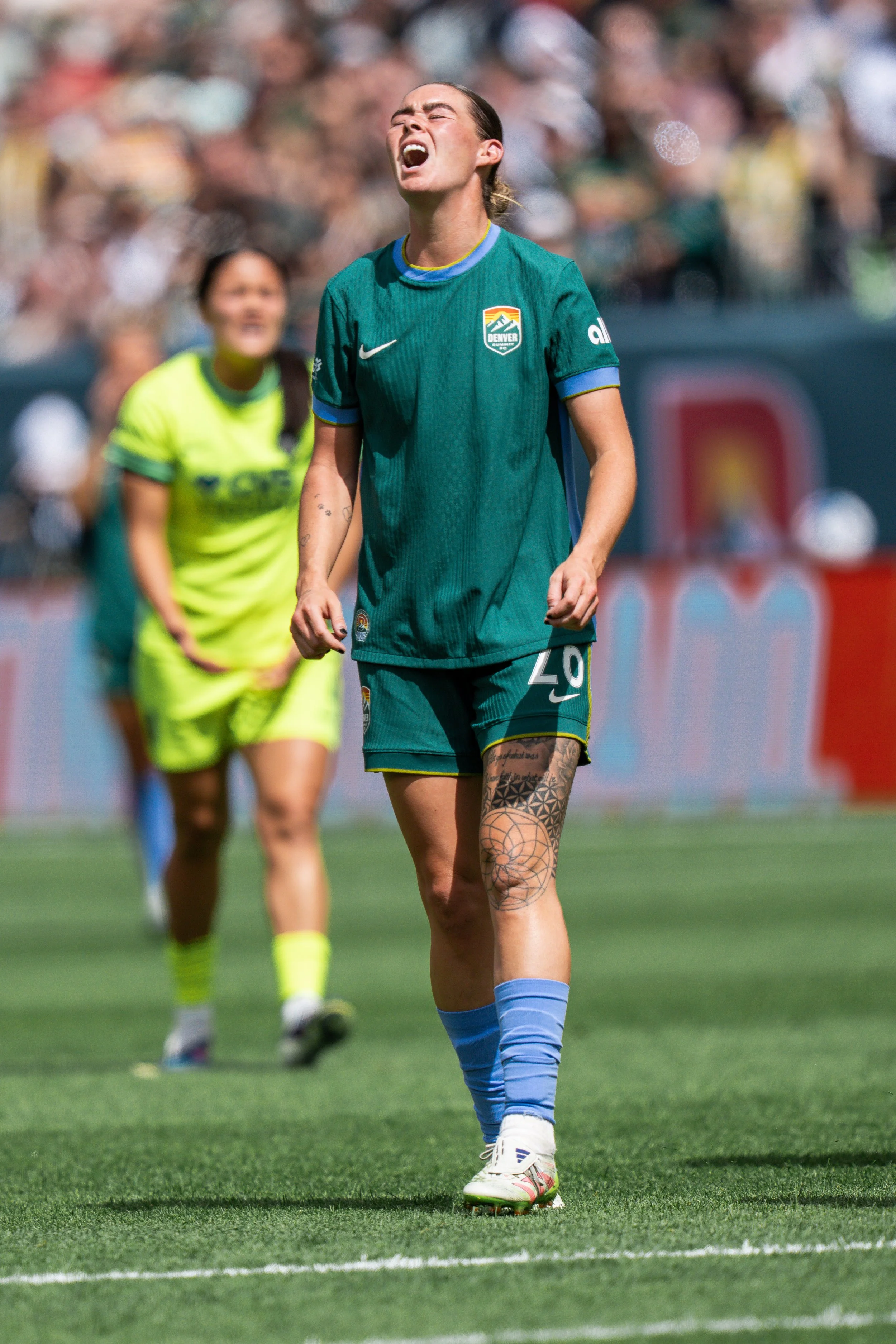 NWSLJMH0328202646.jpg