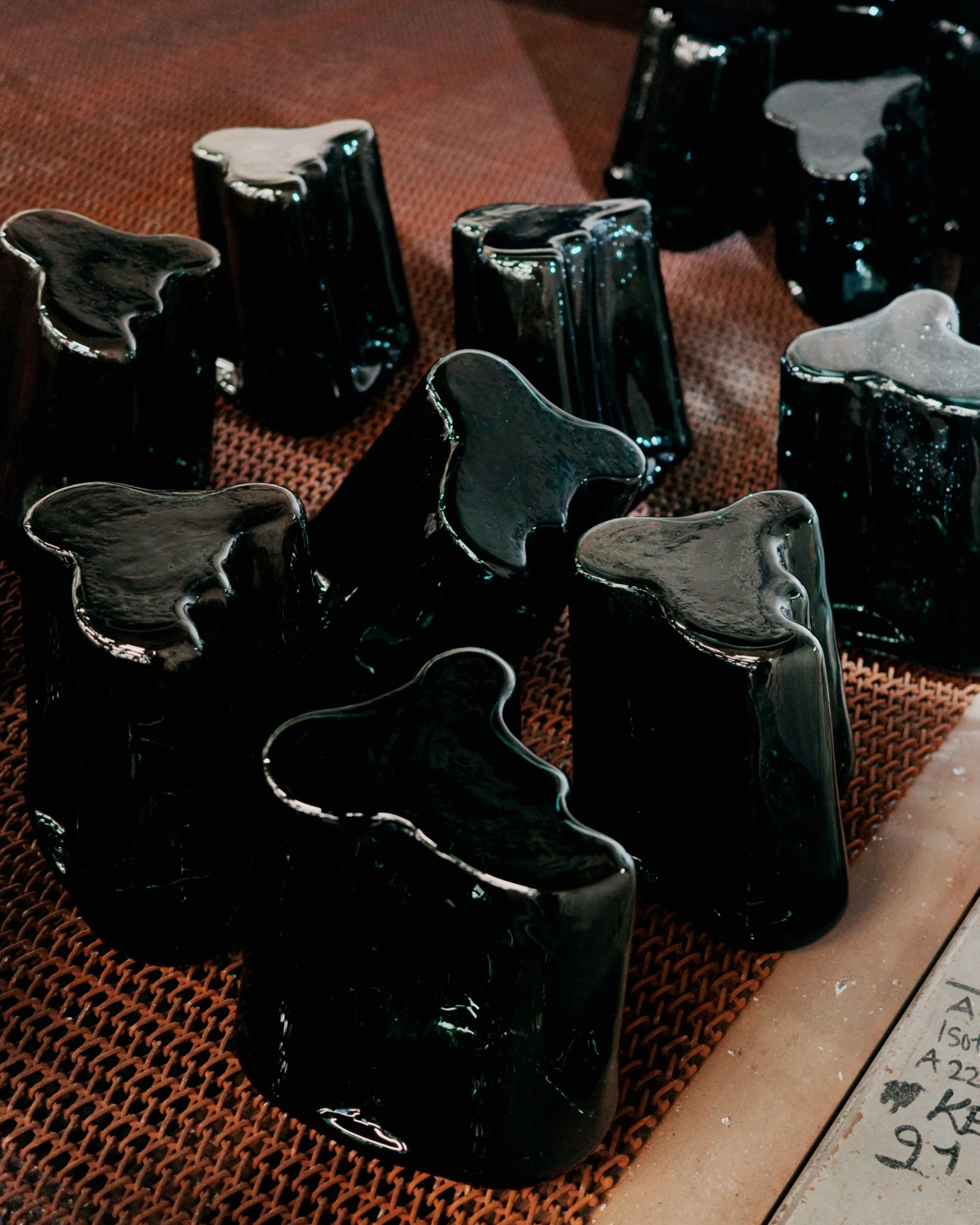 Iittala_2024_Iittala_glass_factory_craftsmanship_3_HR_4-5.jpg