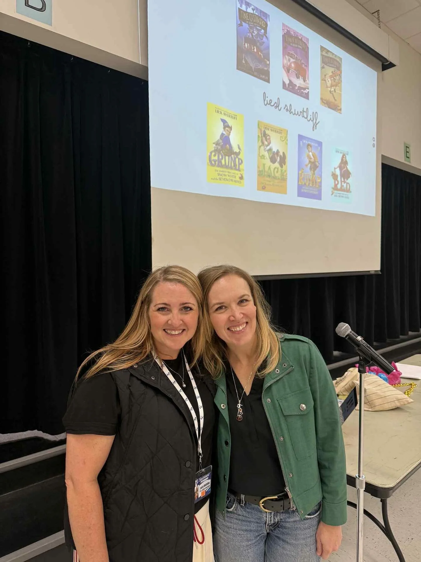 It&rsquo;s always fun to do school visits, but it is extra fun when you get to visit one of your high school bestie&rsquo;s kids&rsquo; school! Rump is on their district&rsquo;s Battle of the Books list! Good vibes. 

@juliahalliday I&rsquo;m looking