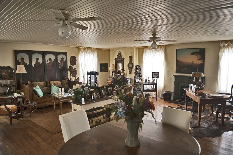 Upstairs Living Area.jpg