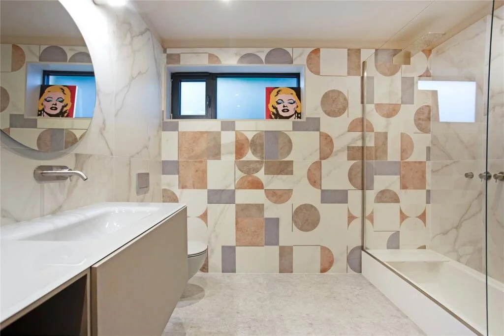 Guest Bathroom — Contemporary Family Residence Walton-on-Thames